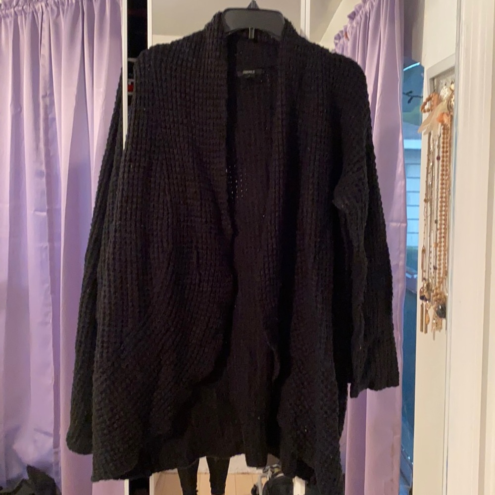 EUC. Heavy cardigan